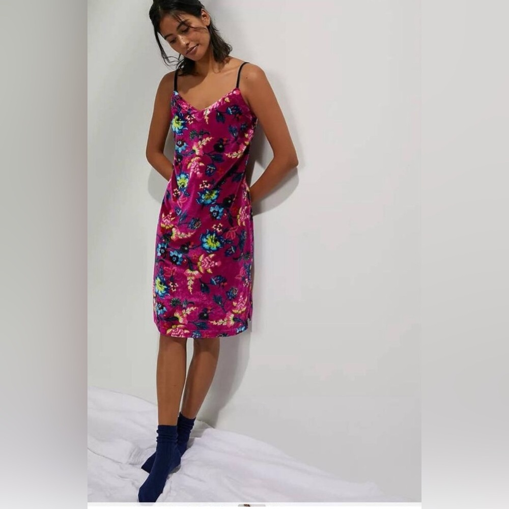 Anthropologie beautiful bright velvet slip dress.M
